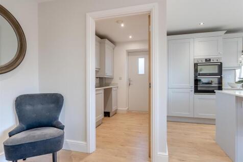 8641659-interior43.jpg
