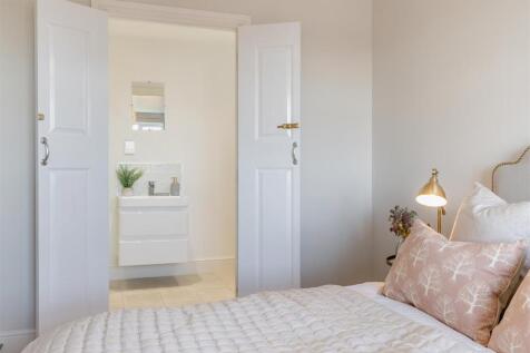 8641659-interior65.jpg