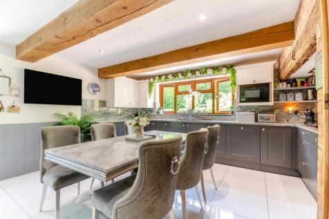 8647720-interior19.jpg