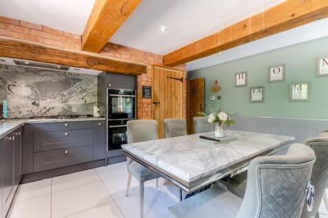 8647720-interior21.jpg