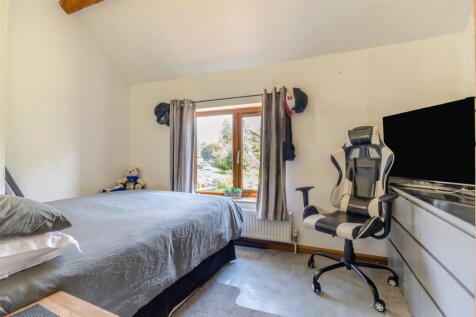 8647720-interior11.jpg