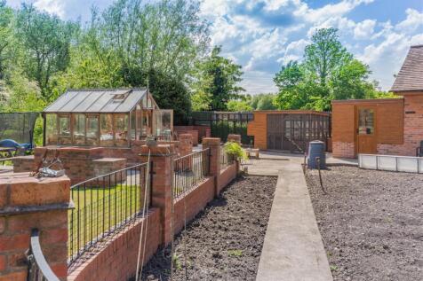 8647720-exterior13.jpg