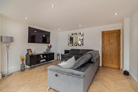 8614777-interior30-800.jpg