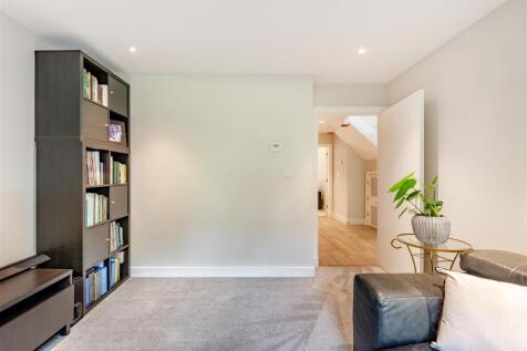 8651958-interior10.jpg