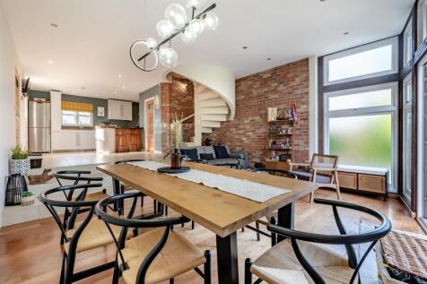8652520-interior26.jpg