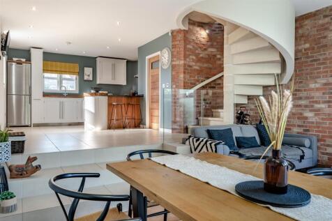 8652520-interior27.jpg
