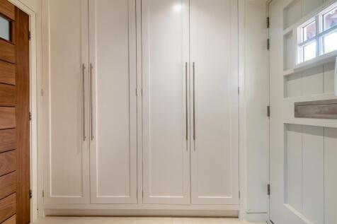 8652520-interior37.jpg