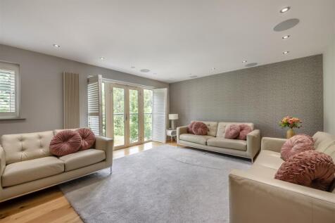 8657932-interior10.jpg