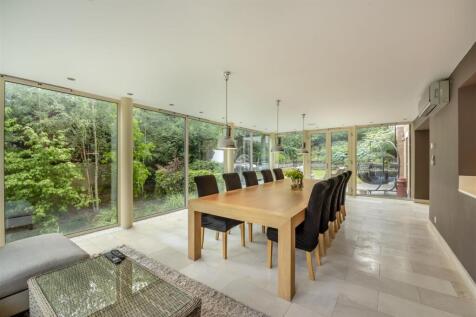8657932-interior15.jpg