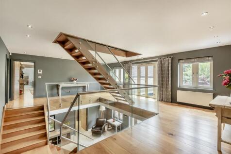 8657932-interior36.jpg