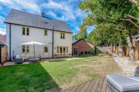 1 Fynes Way-17.jpg