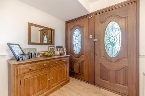 8665804-interior34.jpg