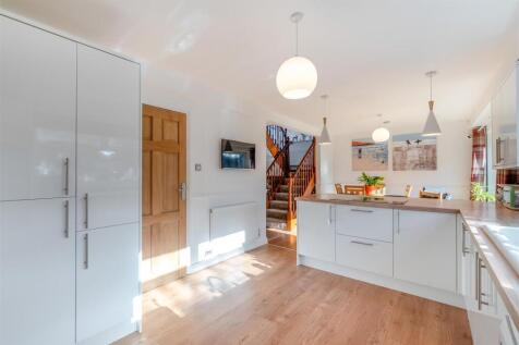 8665804-interior28.jpg