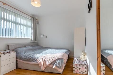 8665804-interior01.jpg