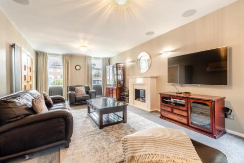 8660437-interior14.jpg