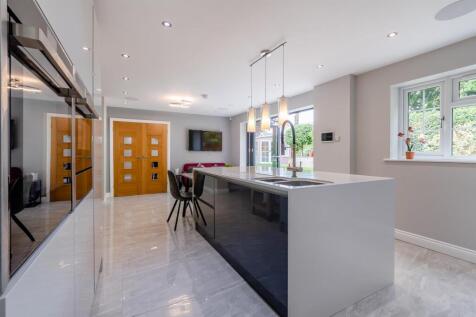 8660437-interior31.jpg
