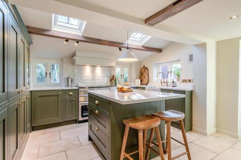 8666724-interior10.jpg