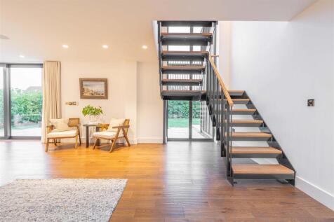 Blackthorn Barn - by Visually Rich 08972.jpg