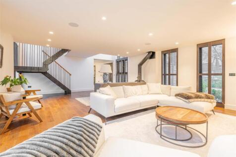 Blackthorn Barn - by Visually Rich 08996.jpg