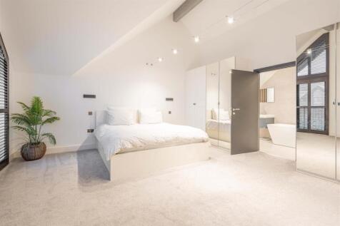 Blackthorn Barn - by Visually Rich 09005.jpg