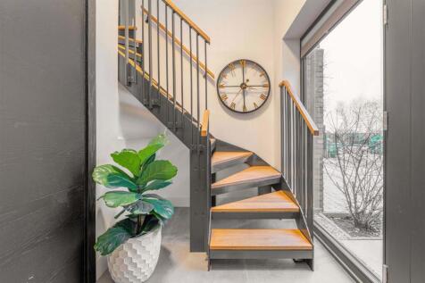 Blackthorn Barn - by Visually Rich 09062.jpg