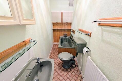 BATH 1ST FLOOR