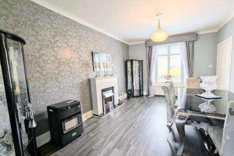 Sitting/Dining Room