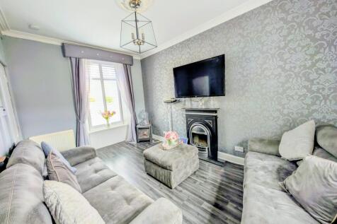 Living Room/Bed 3