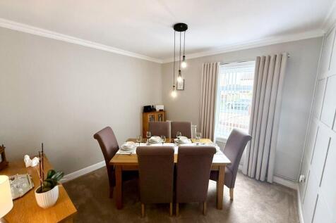 DINING/4TH ROOM