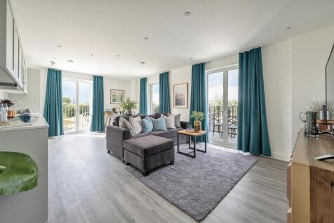 Living-Area-1.jpg