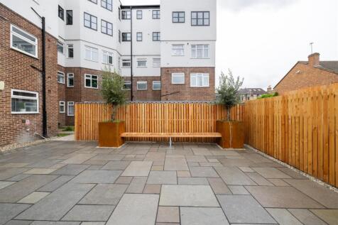 Harley Court, E11