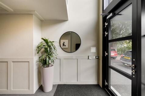 Harley Court, E11
