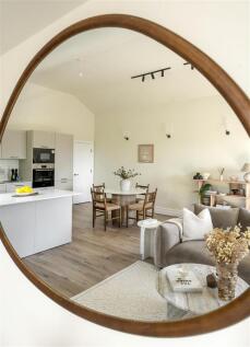 Living-Area-13.jpg