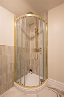 First-Bedroom-Ensuite-3.jpg