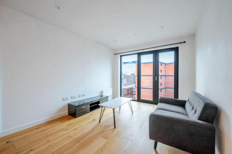 1376589-7-690c996...