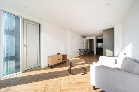 1383834-2-691f0bd...