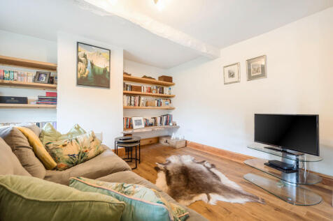 Living / Dining R...