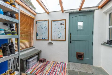 Covered Yard	