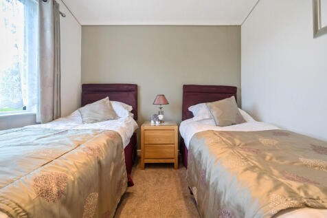 Calf How Bedroom ...