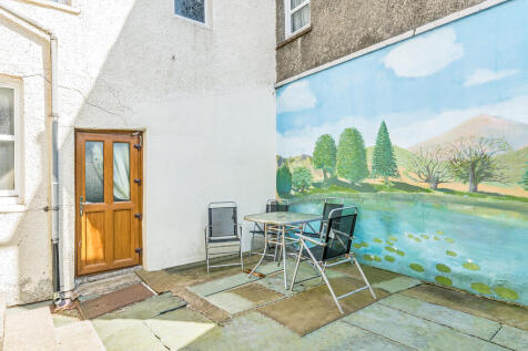 Rear Courtyard