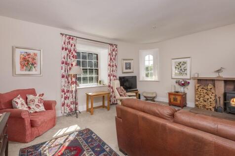 Living / Dining R...