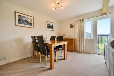 Living / Dining R...