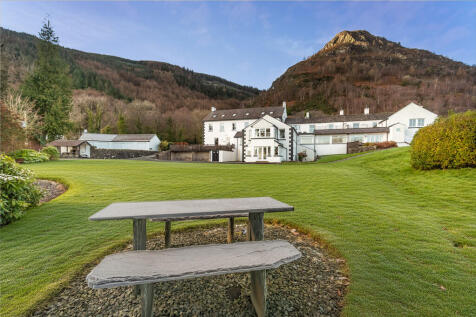 Communial Grounds