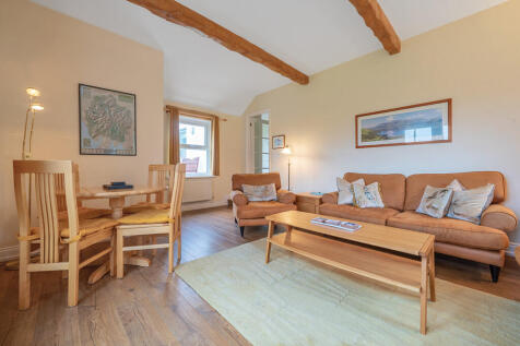 Living / Dining R...