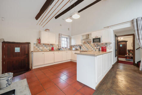 Open Plan Dining ...