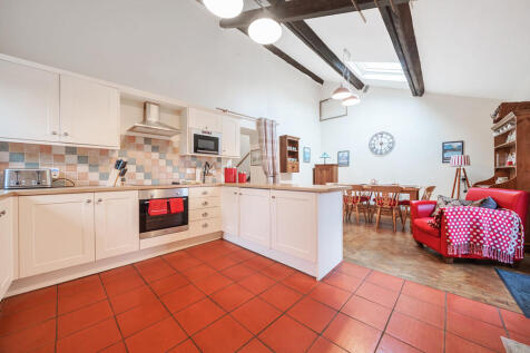 Open Plan Dining ...