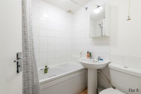 Family Bathroom (B)