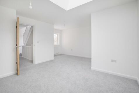Principal Bedroom  (1)