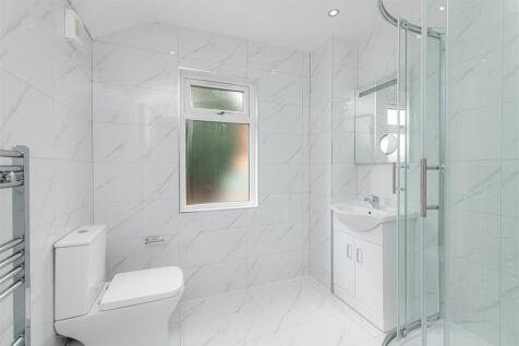 Principal Bedroom Ensuite