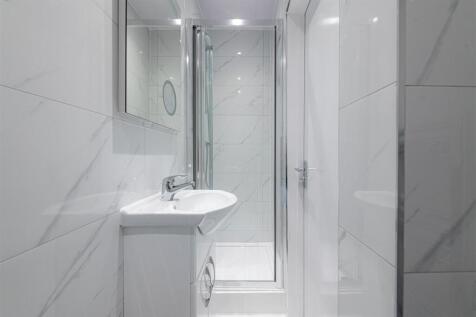 Ensuite Bed 2